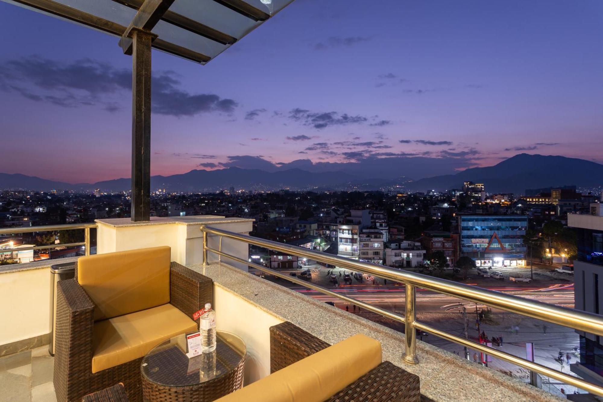 Mandala Norling Lords Prime Kathmandu Catmandu Exterior foto